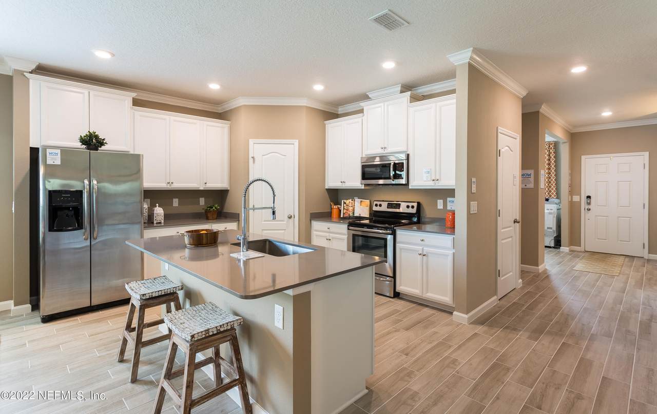 947 Brown Bear Run - Photo 1