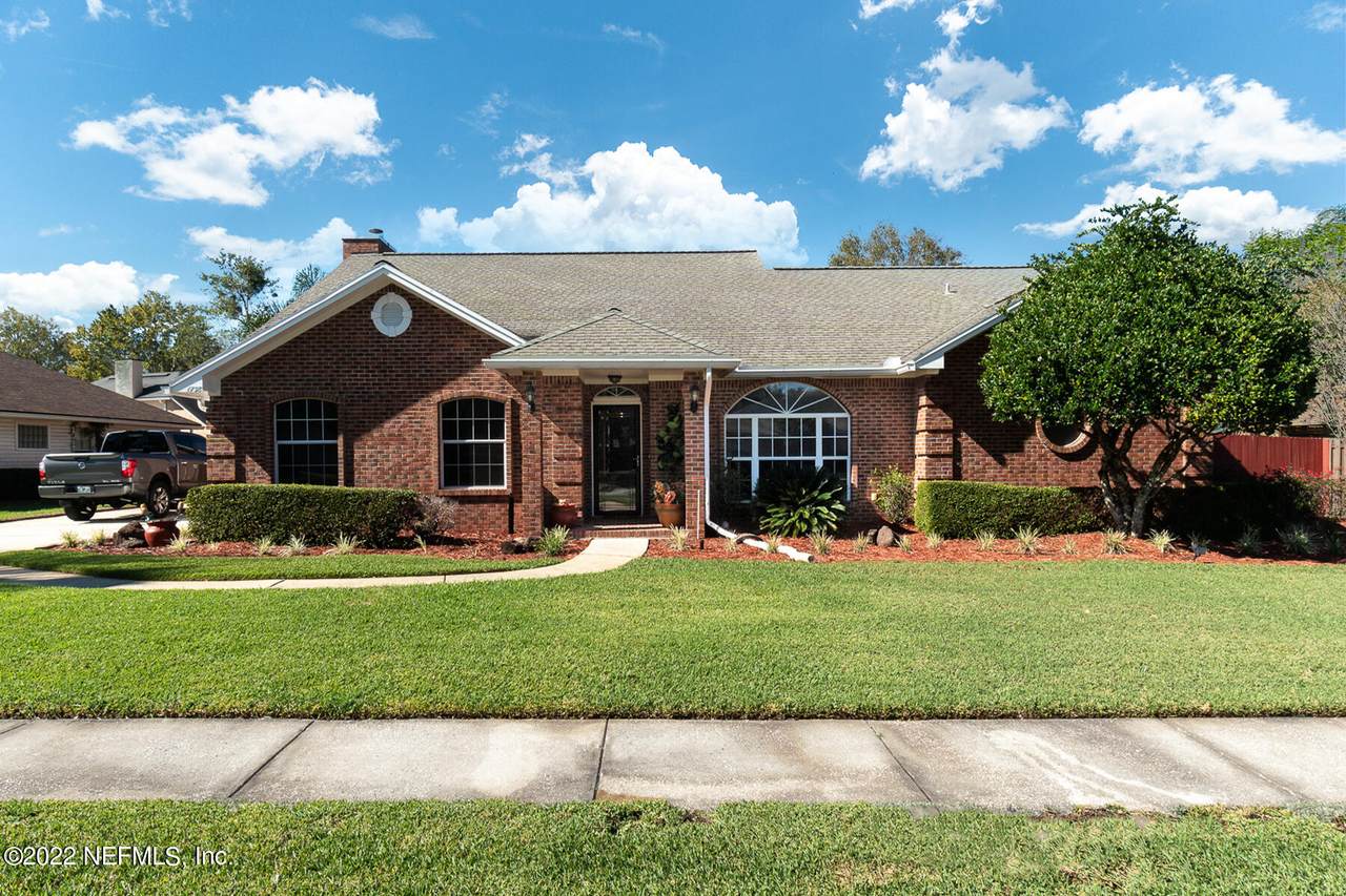 1738 Norwegian Ct - Photo 1