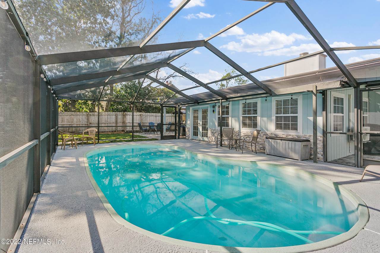 2350 Stonebridge Dr - Photo 1