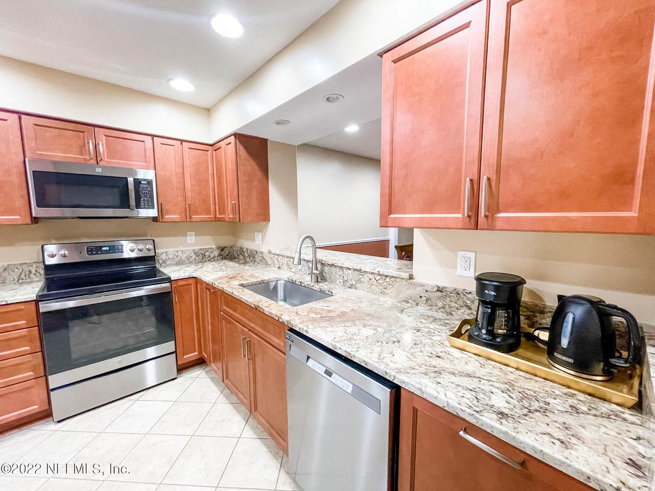 7635 Las Palmas Way - Photo 1