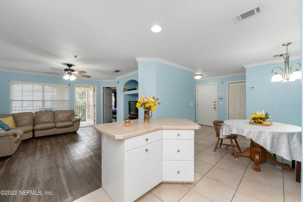 3591 Kernan - Photo 1