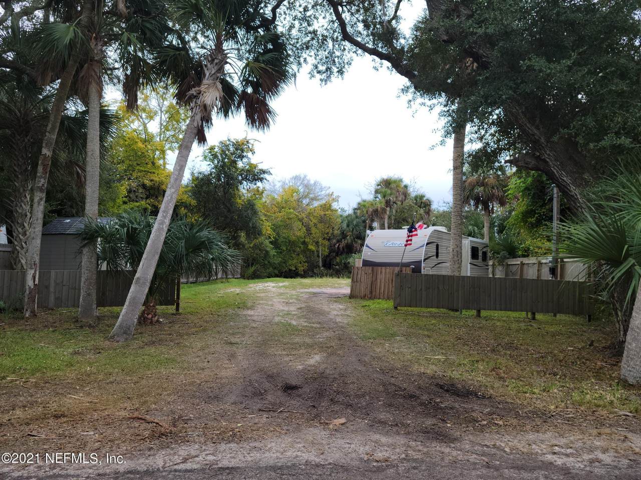 10085 Fort George Rd - Photo 1