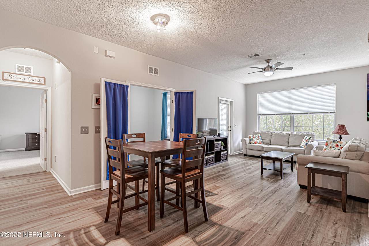 7801 Point Meadows Dr - Photo 1