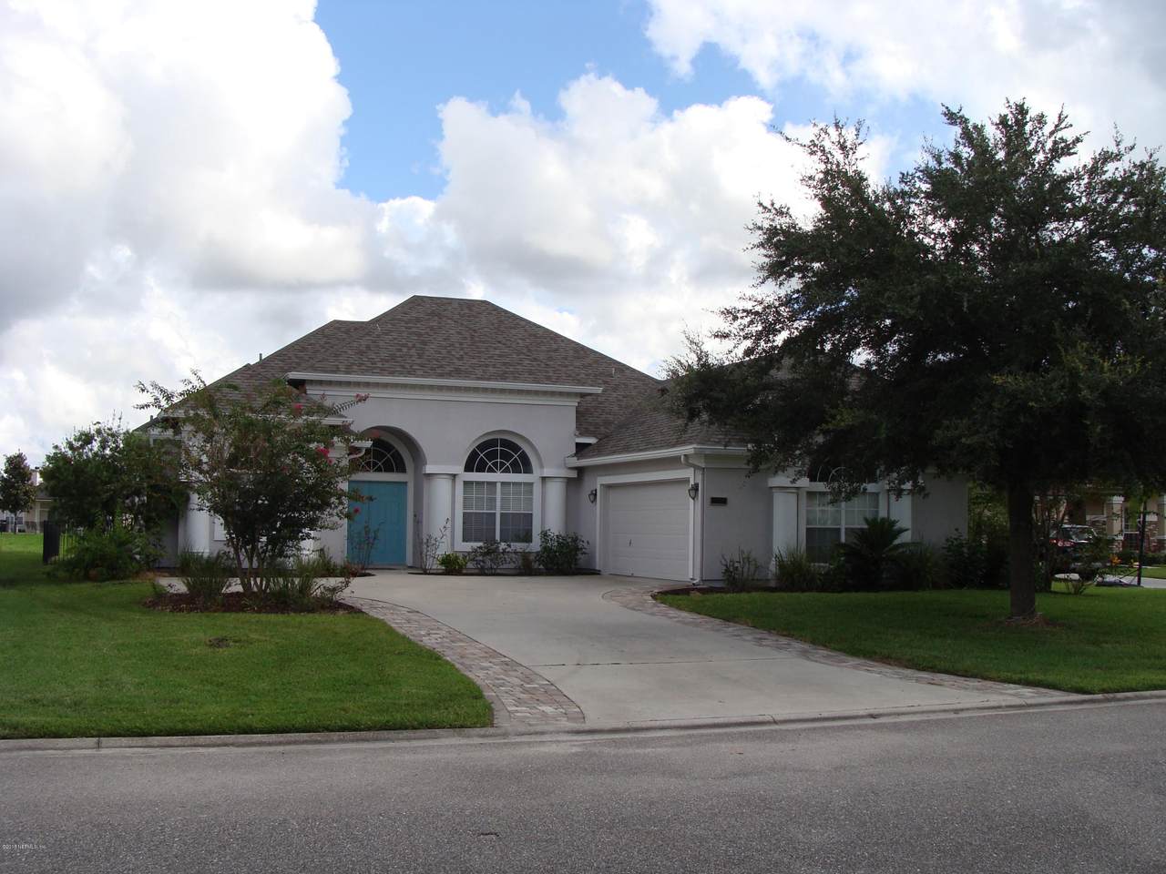 2266 Cascadia Ct - Photo 1