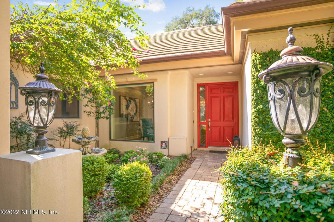 6804 Linford Ln - Photo 1