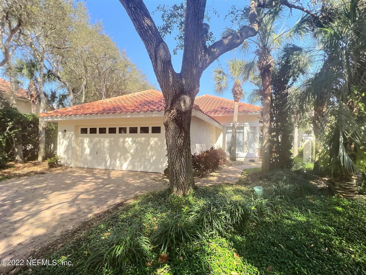 17 Madeira Ct - Photo 1