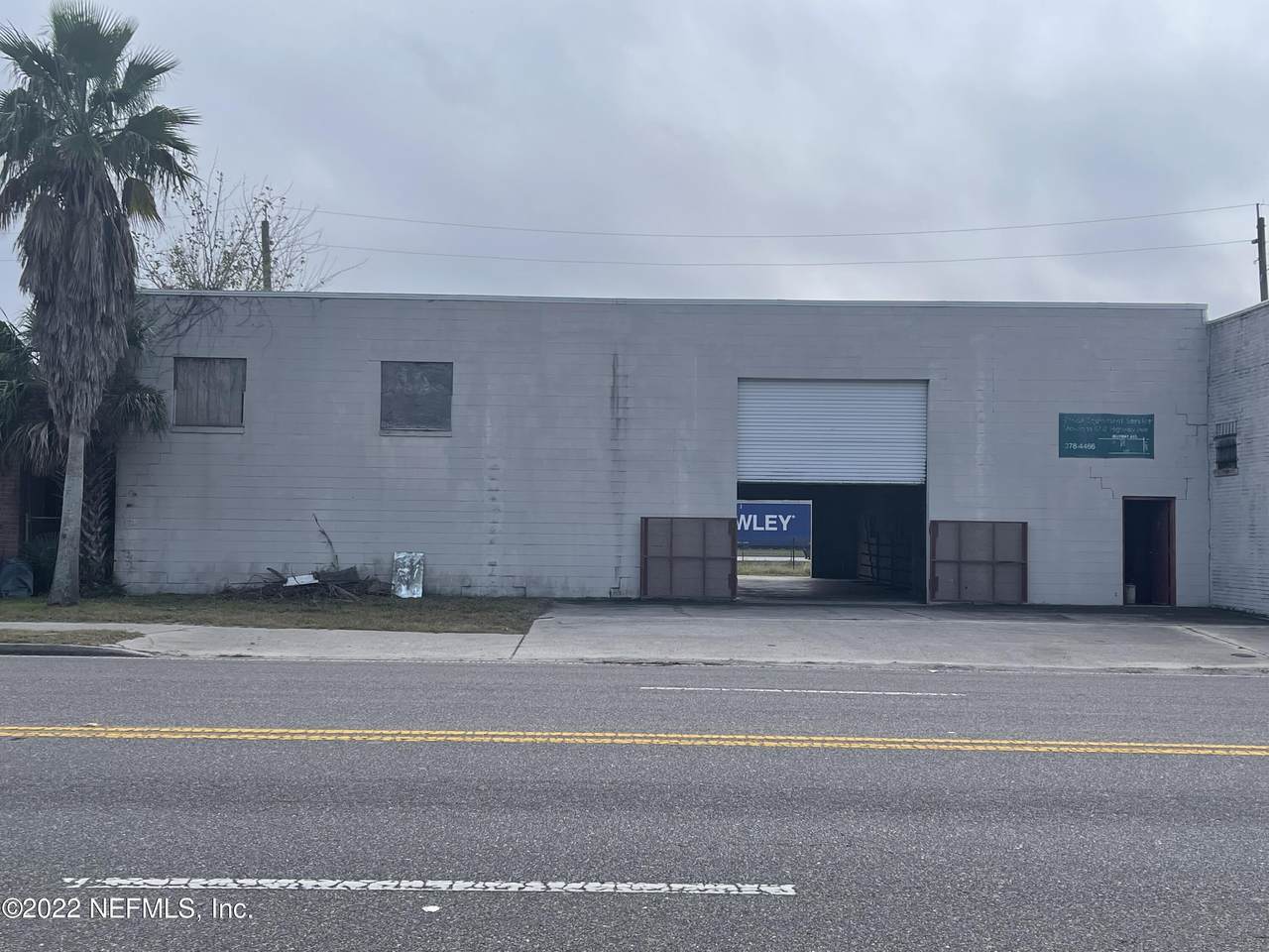 1124 21ST St - Photo 1