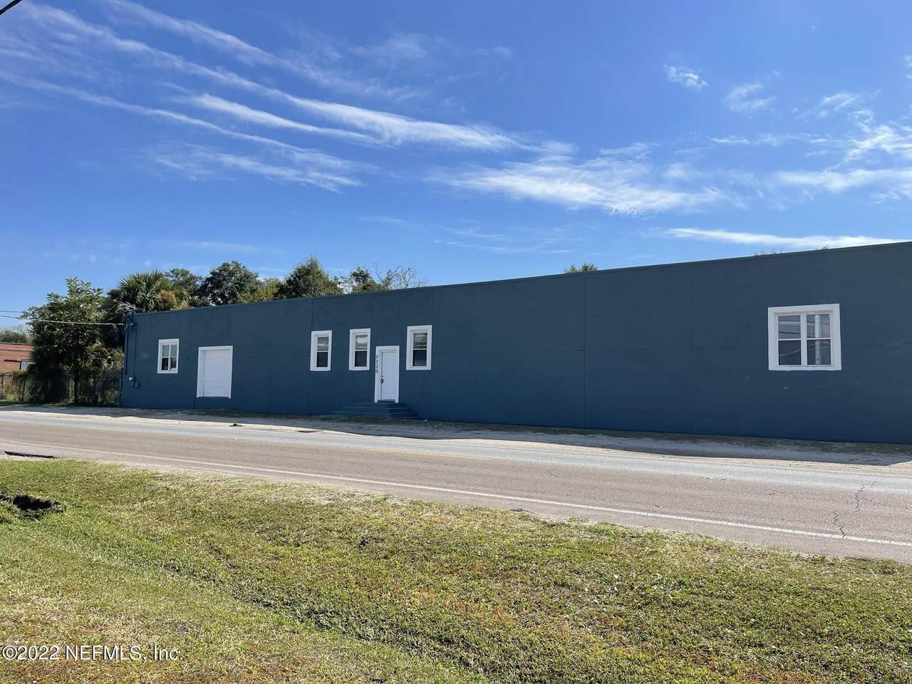 5220 Beaver St - Photo 1