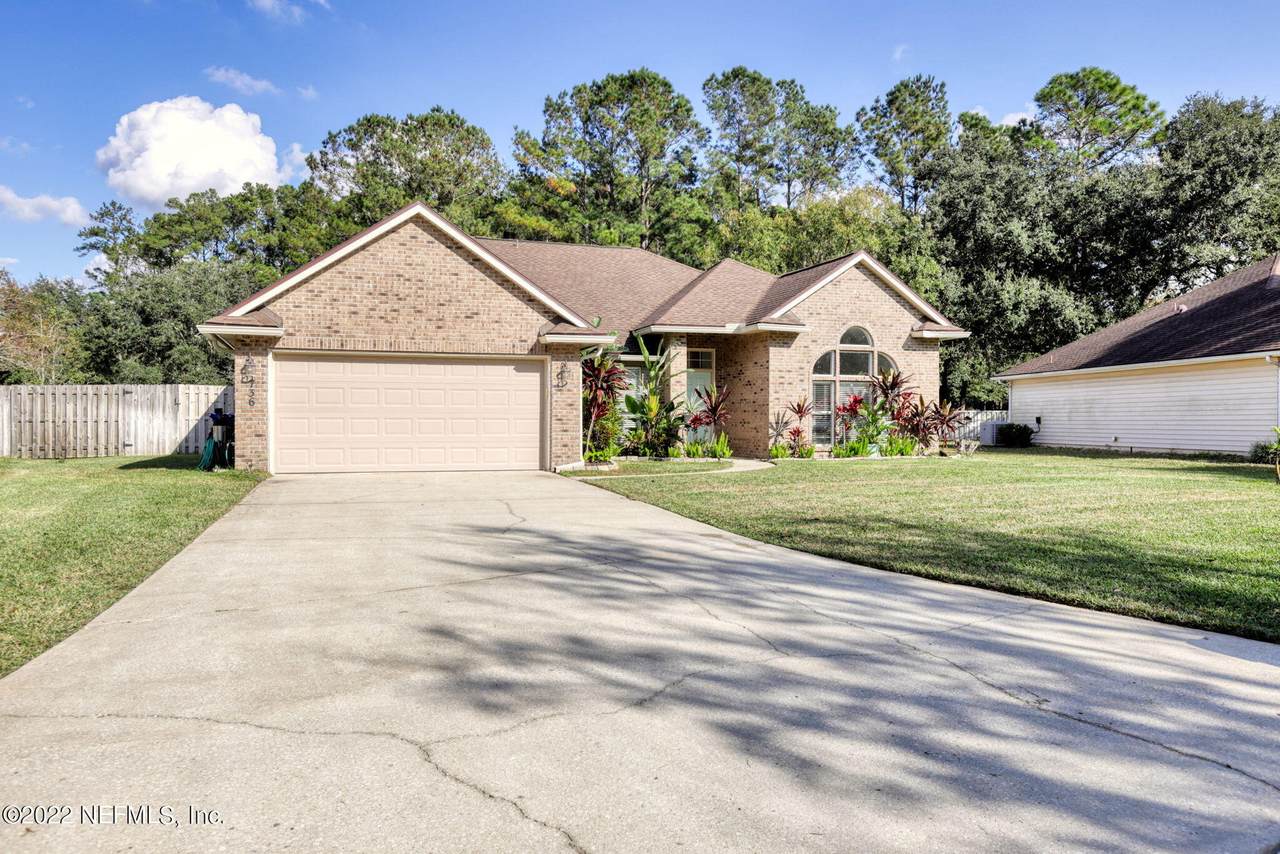 736 Fair Oaks Ln - Photo 1