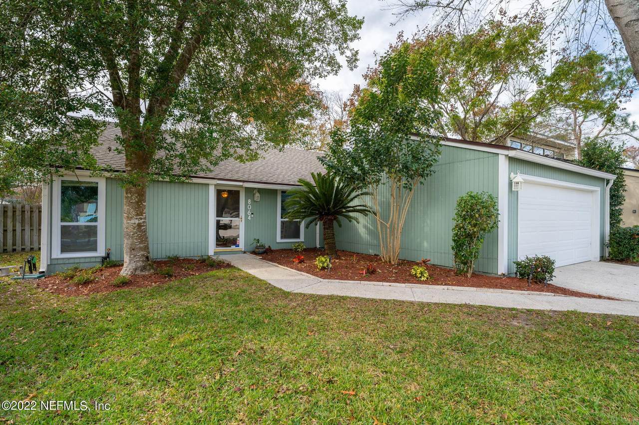 8064 Kilwinning Ln - Photo 1