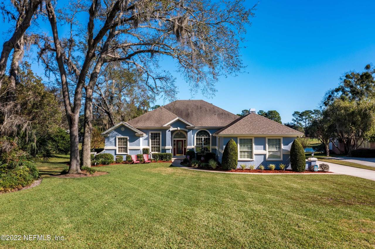 1830 Colonial Dr - Photo 1