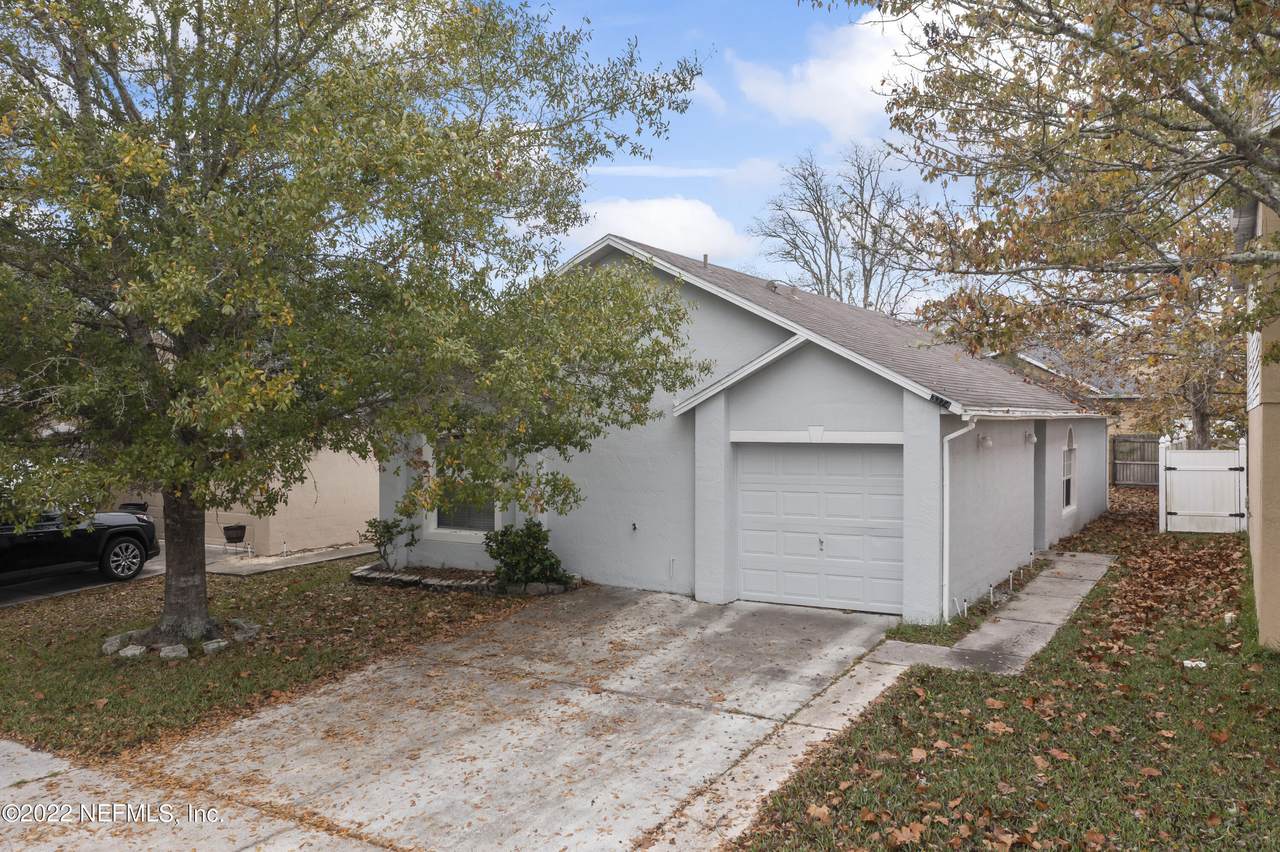 3374 Talisman Dr - Photo 1