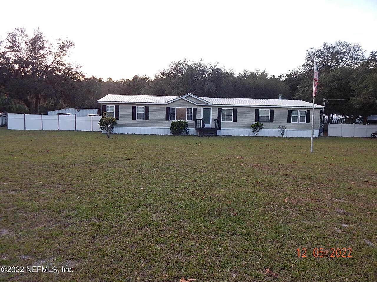 125 Daren Dr - Photo 1