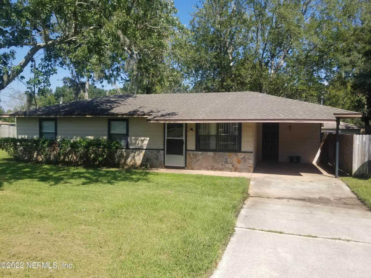 430 Roberts St - Photo 1