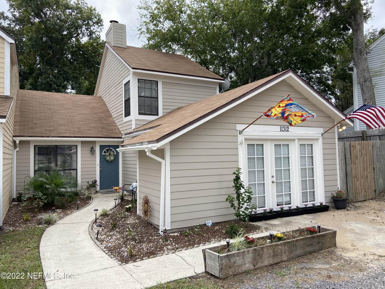 11312 Trotting Horse Ln - Photo 1