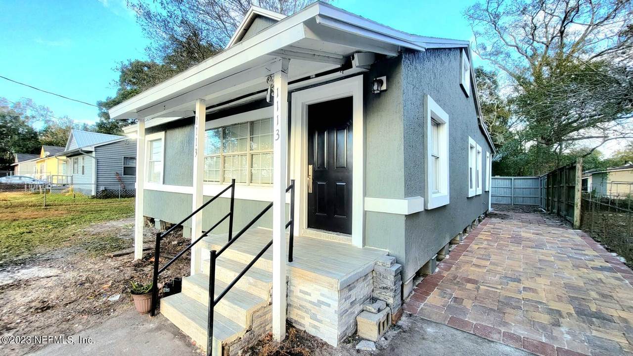 1113 Melson Ave - Photo 1