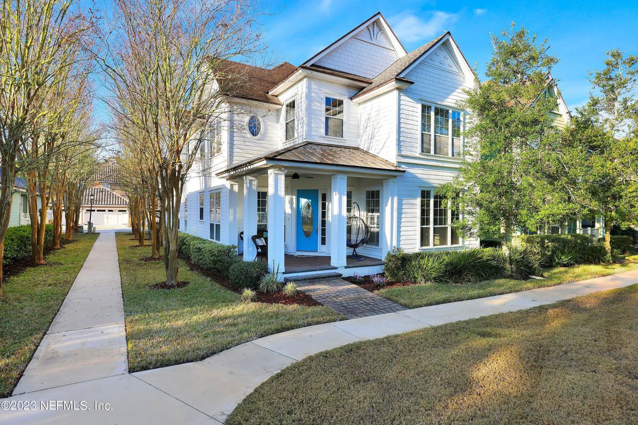 513 Westside Row - Photo 1