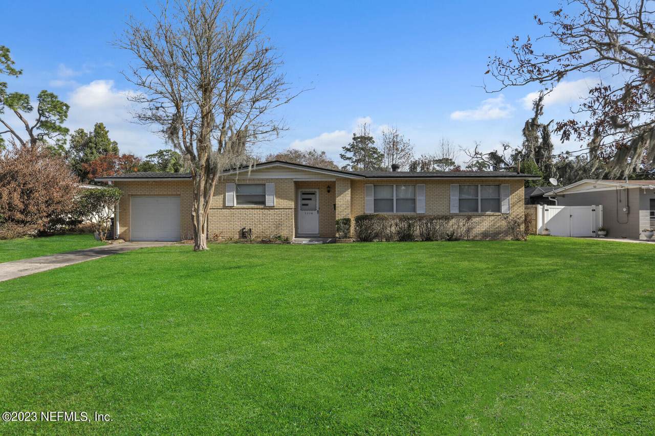 1119 Gunka Rd - Photo 1