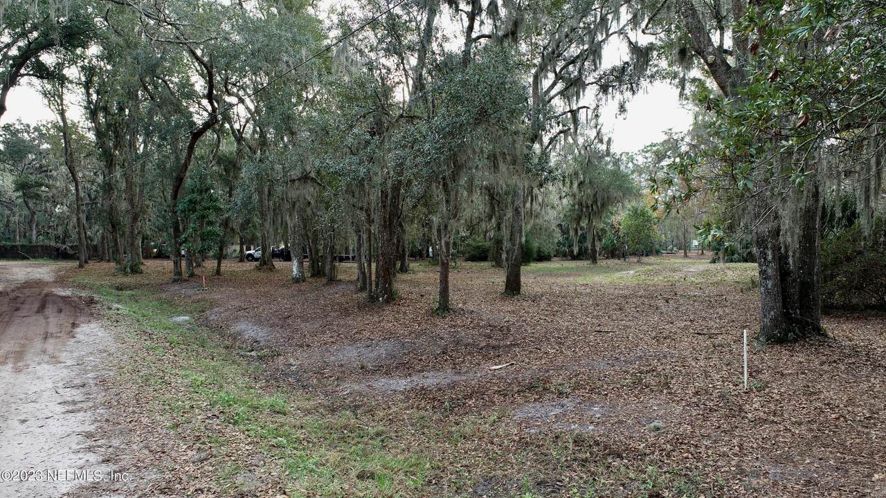 3901 Starratt Rd - Photo 1