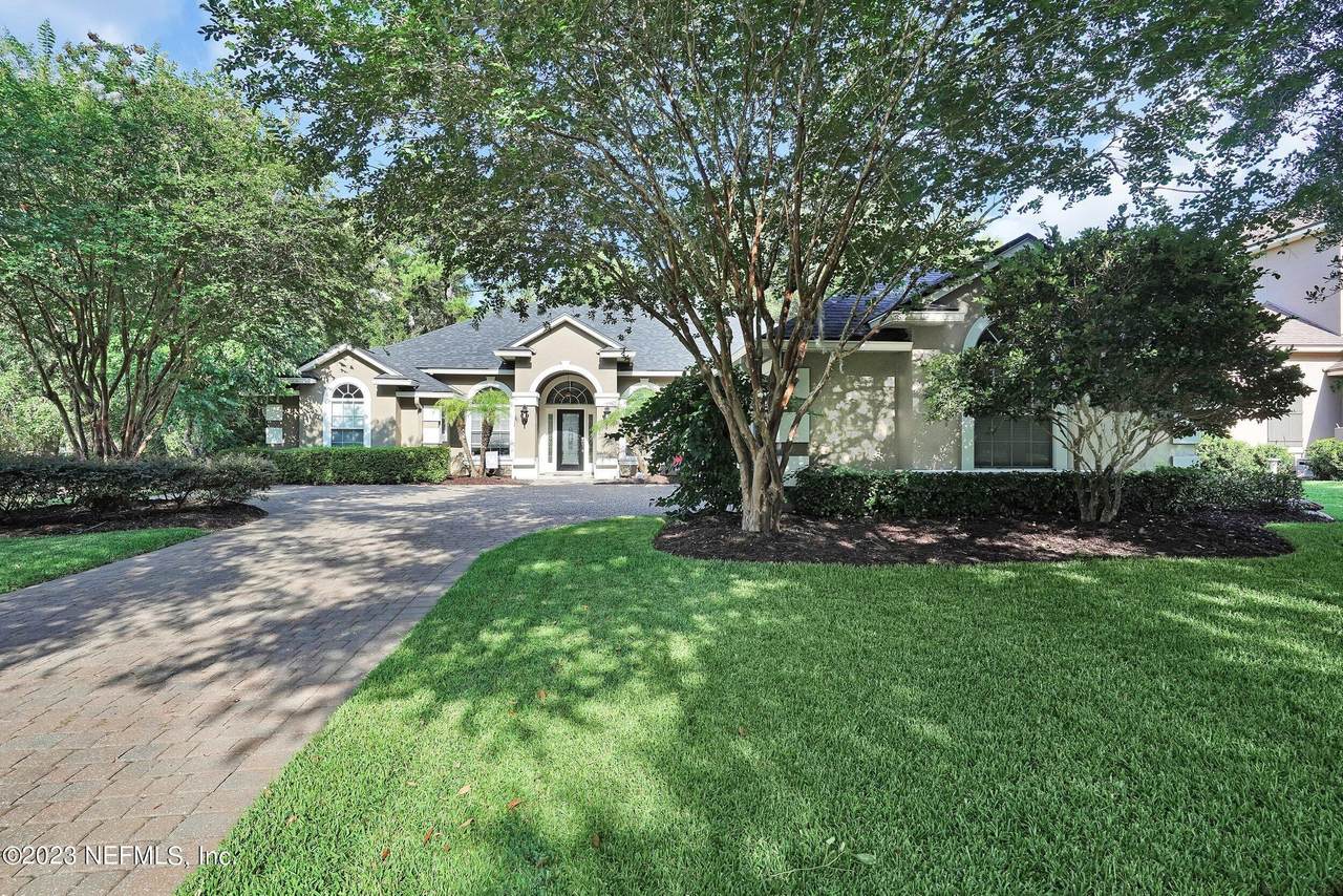 4701 Sawbuck St - Photo 1