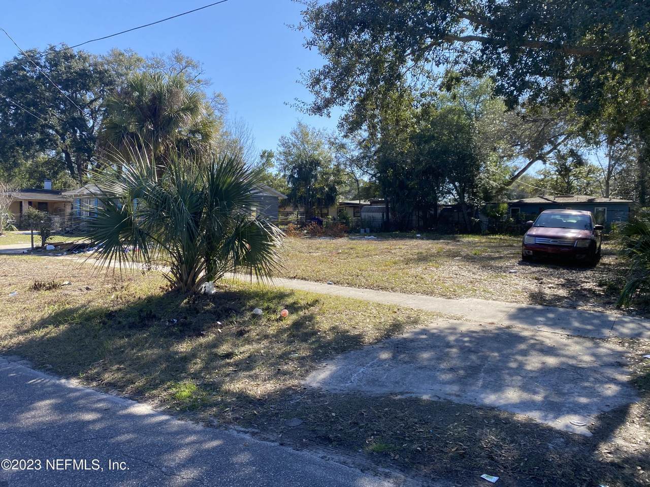 118 43RD St - Photo 1