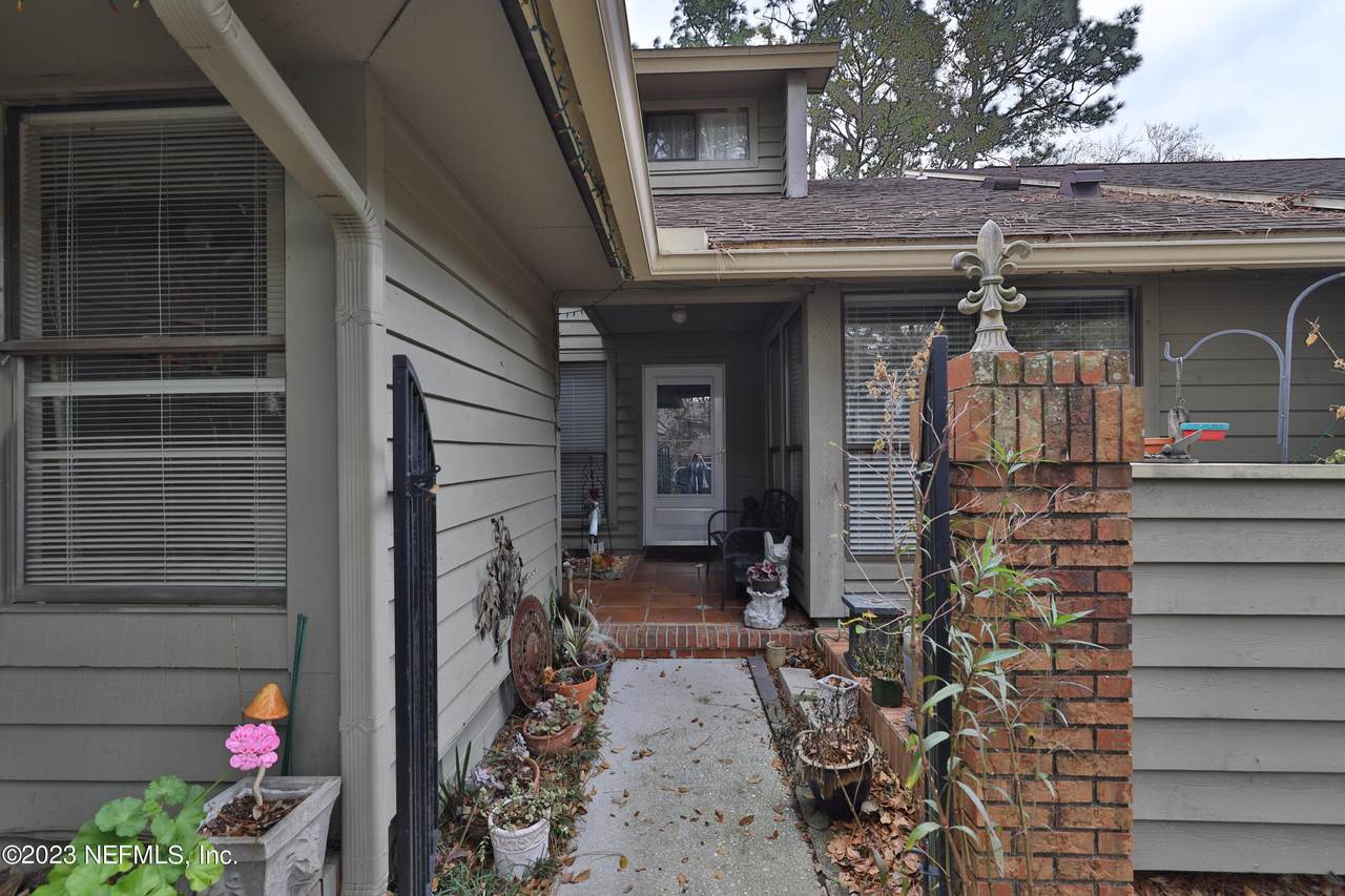 585 Pine Forest Trl - Photo 1