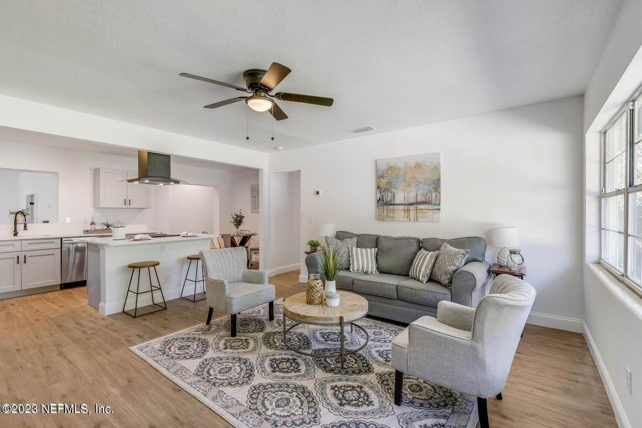 10432 Greenhaven Dr - Photo 1