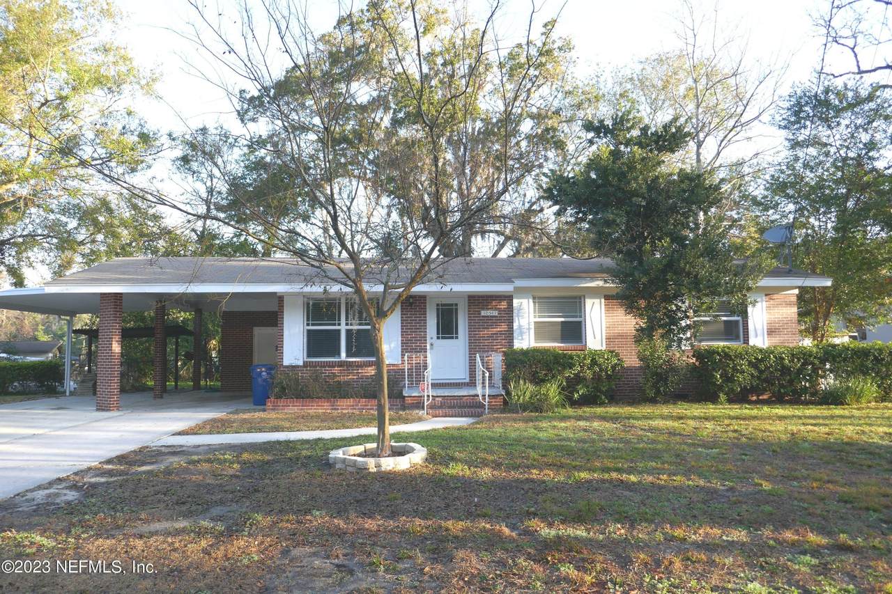 10543 Hemming Rd - Photo 1