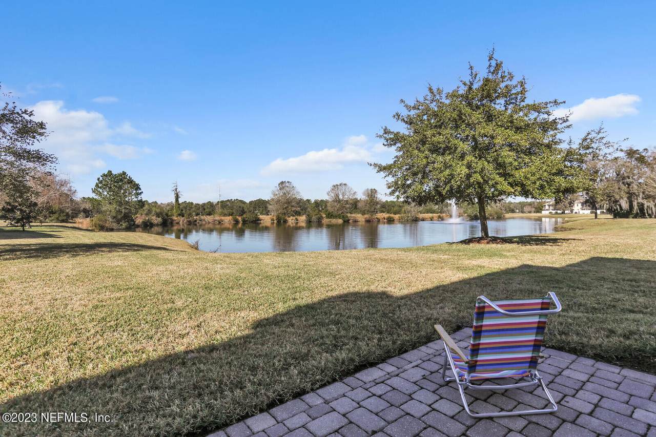 527 Hedgewood Dr - Photo 1