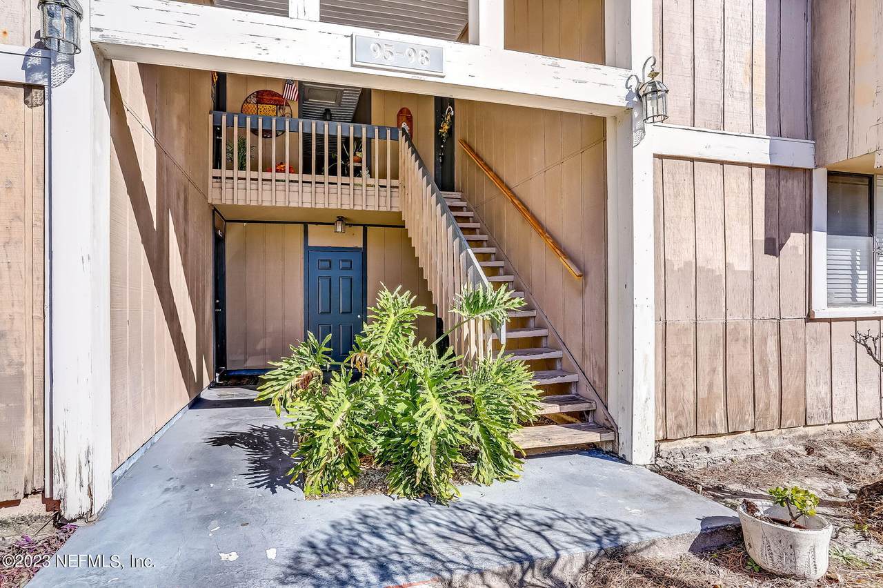 8880 Old Kings Rd - Photo 1
