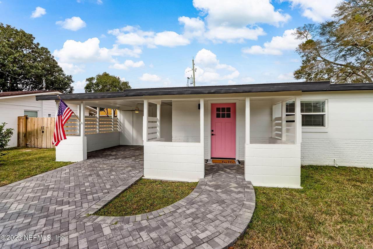 955 Sailfish Dr - Photo 1