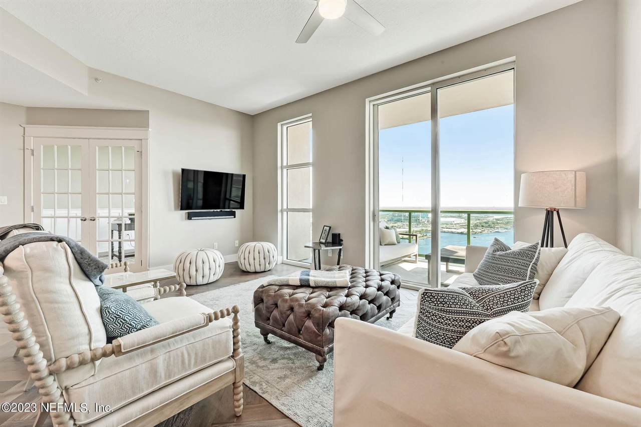 1431 Riverplace Blvd - Photo 1