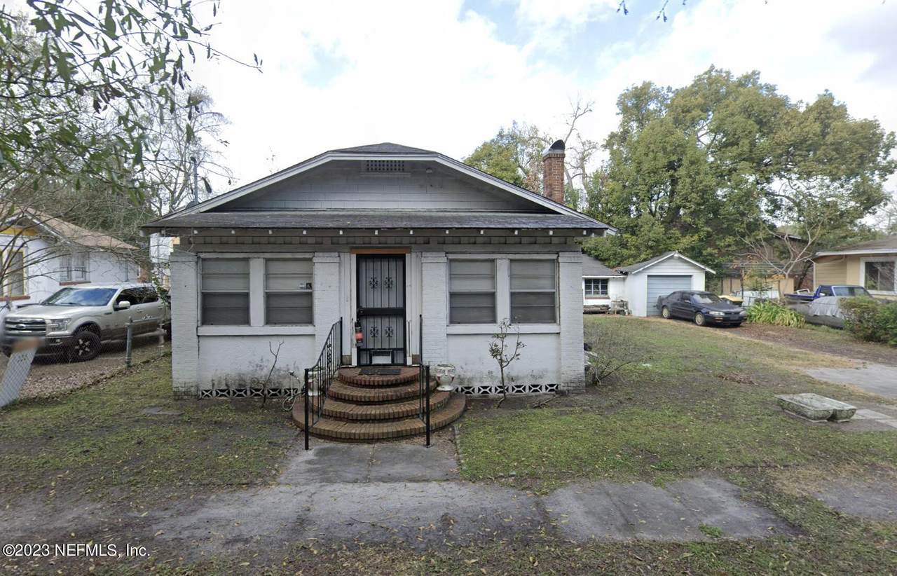 3830 Laurie St - Photo 1