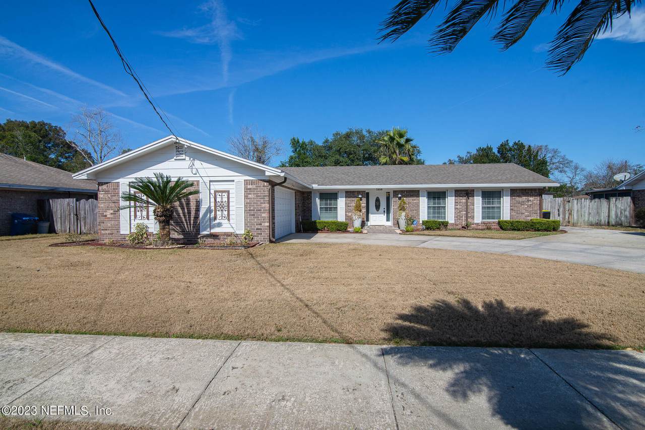 7335 Floral Ridge Dr - Photo 1
