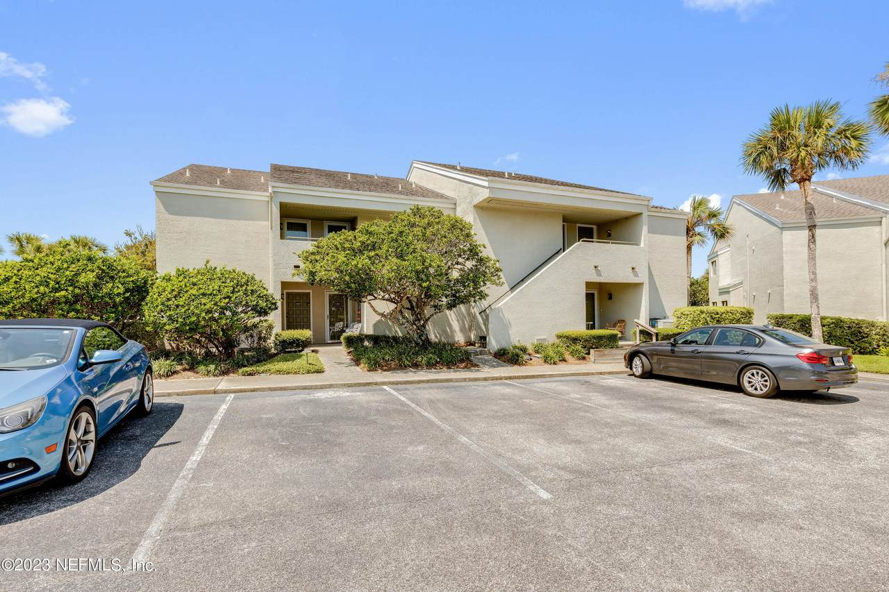 630 Summer Place - Photo 1