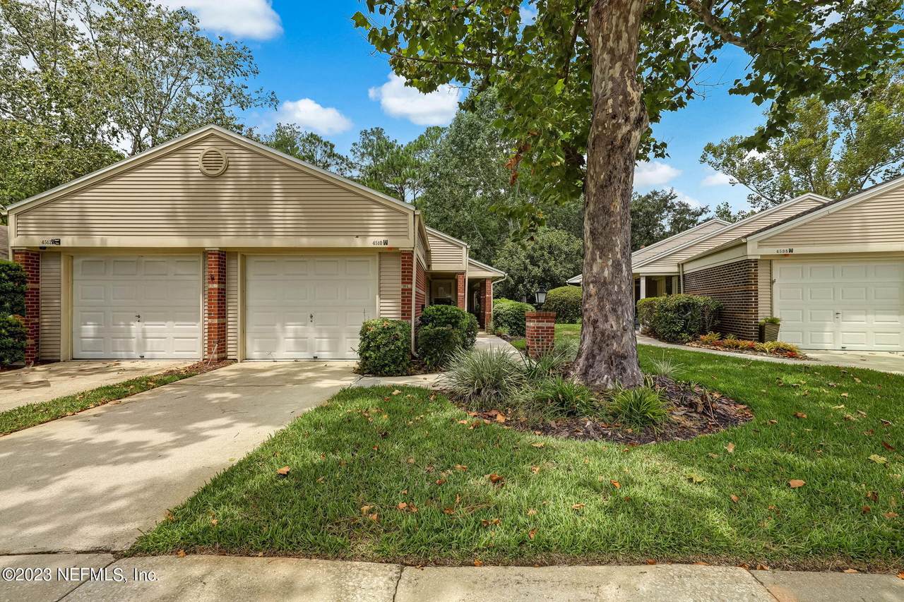4510 Middleton Park Cir W, Jacksonville, FL 32224 (MLS 1242580