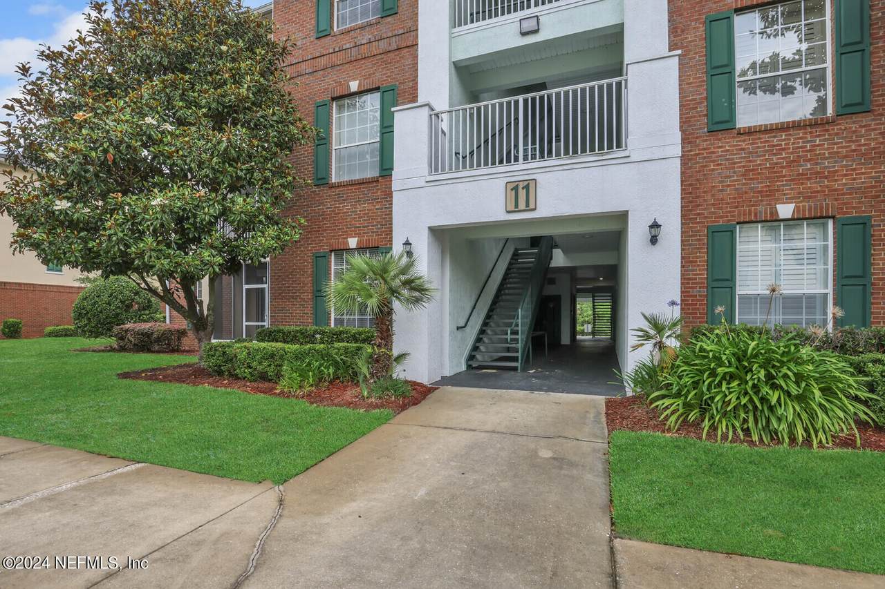 785 Oakleaf Plantation Parkway - Photo 1