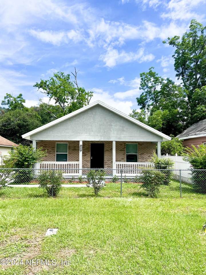 1243 27TH Street - Photo 1