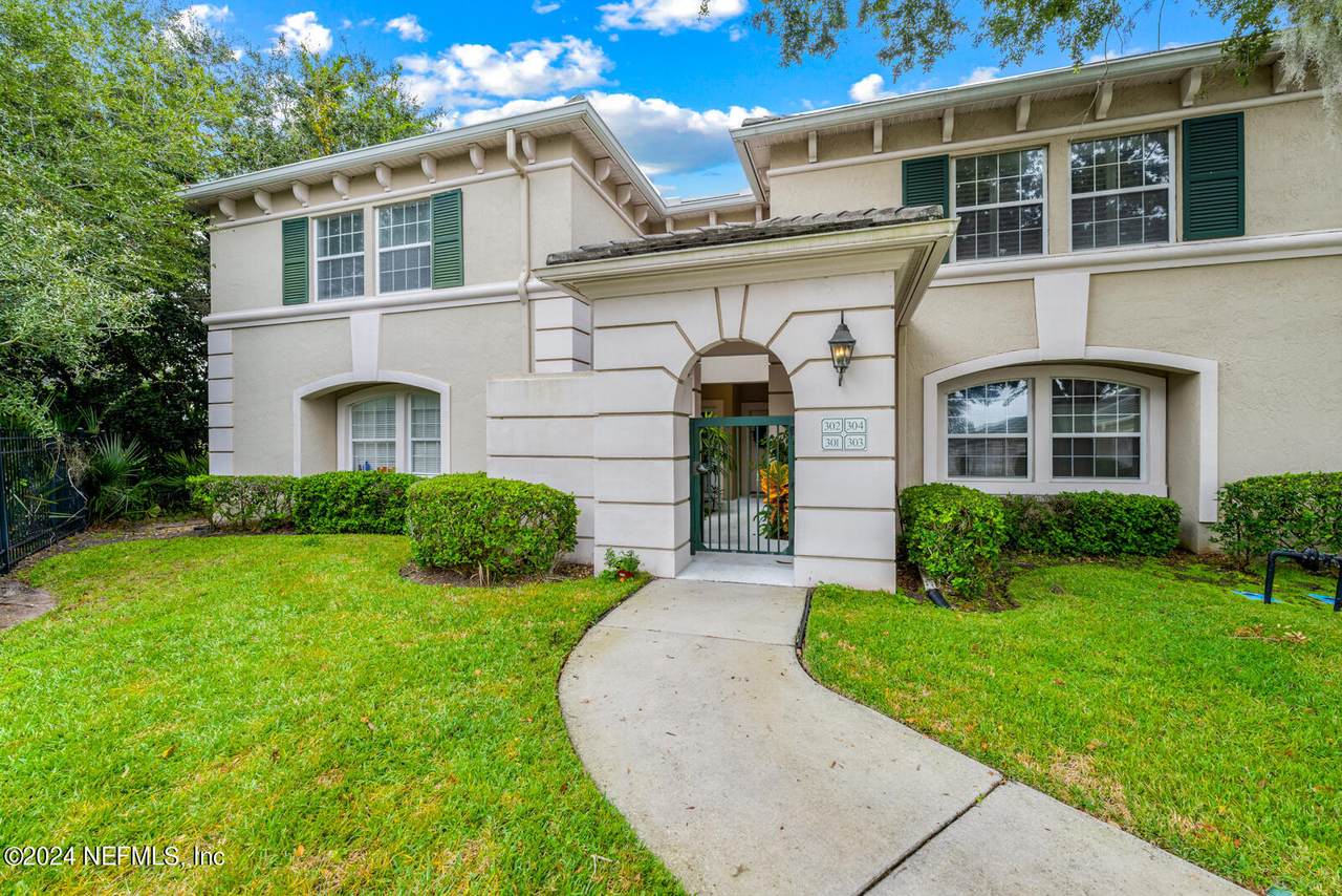 300 Bermuda Bay Circle - Photo 1