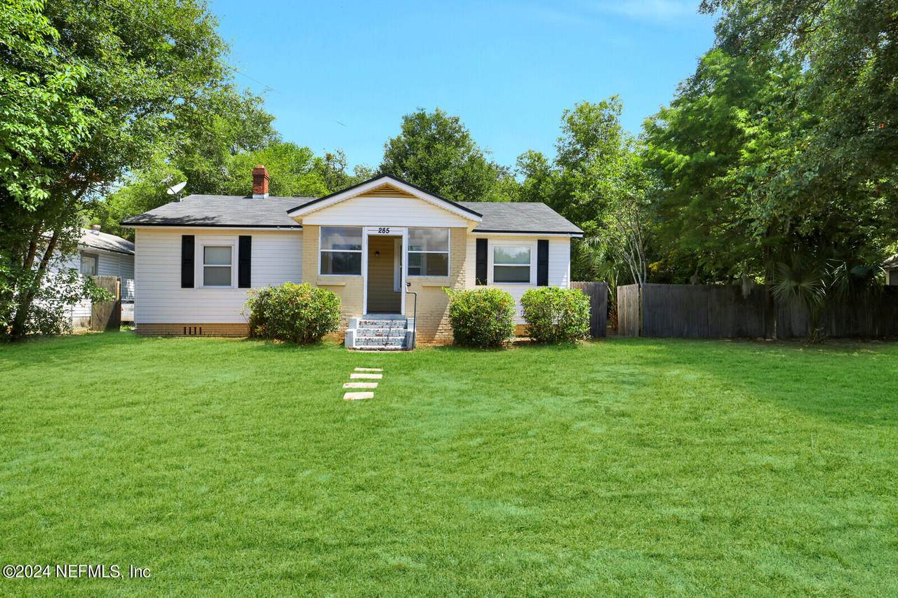 285 48TH Street - Photo 1