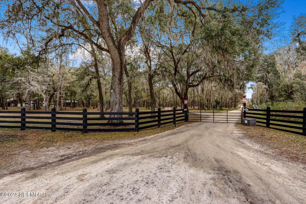6169 County Rd 209 - Photo 1