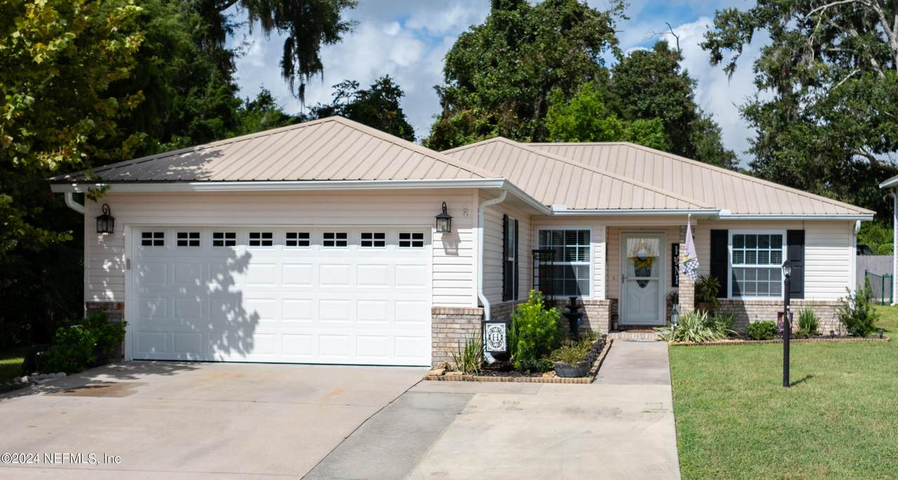 479 Rosewood Circle - Photo 1