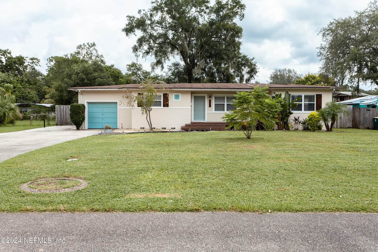 1235 Halifax Road - Photo 1