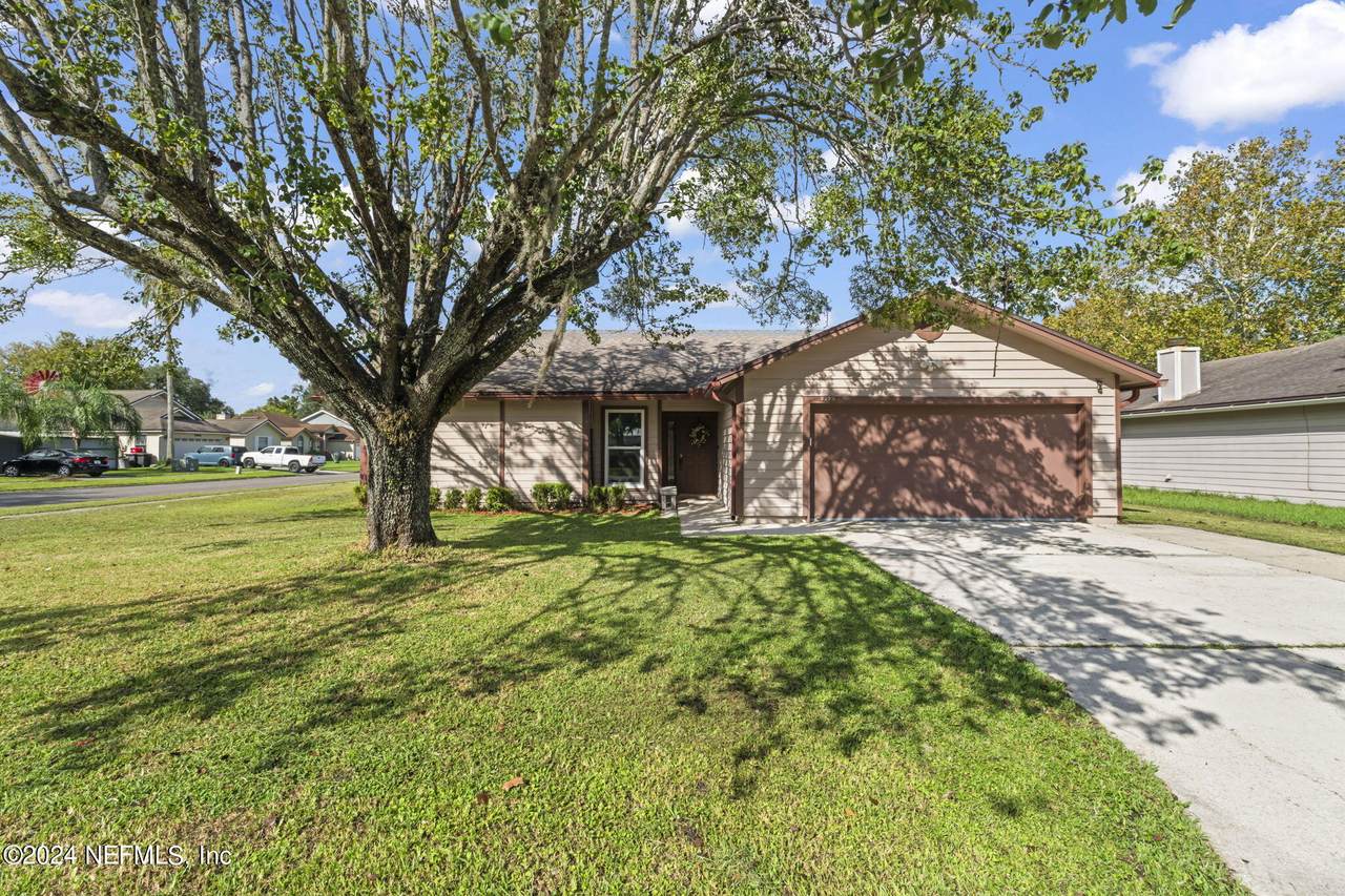 7772 Pepper Circle - Photo 1