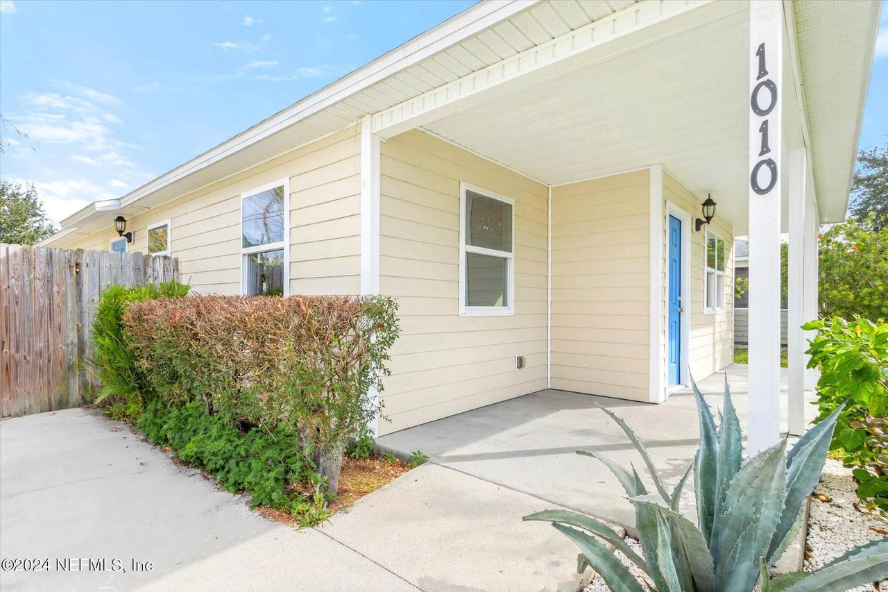 1010 St Johns Street - Photo 1