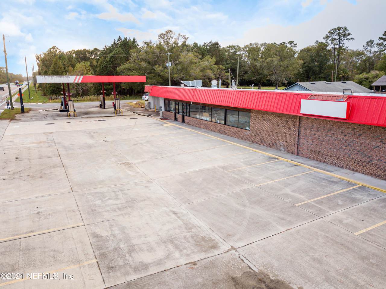 450537 State Road 200 - Photo 1