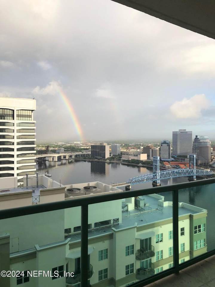 1431 Riverplace Boulevard - Photo 1