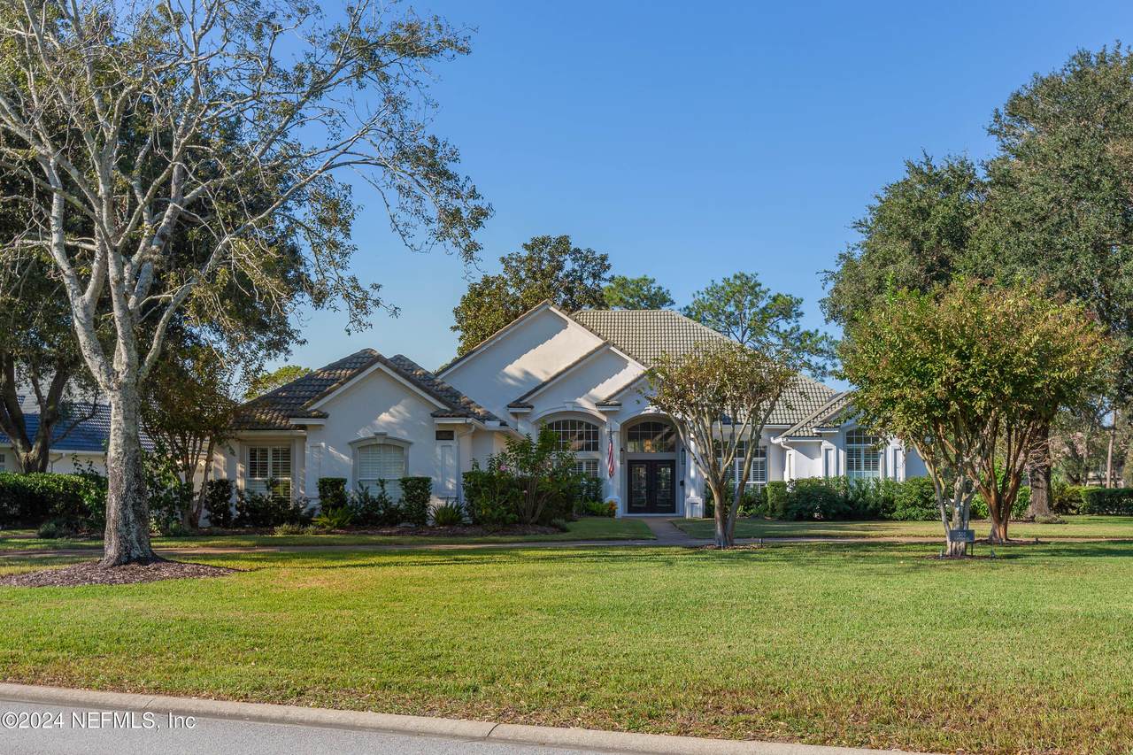 300 Plantation Circle - Photo 1