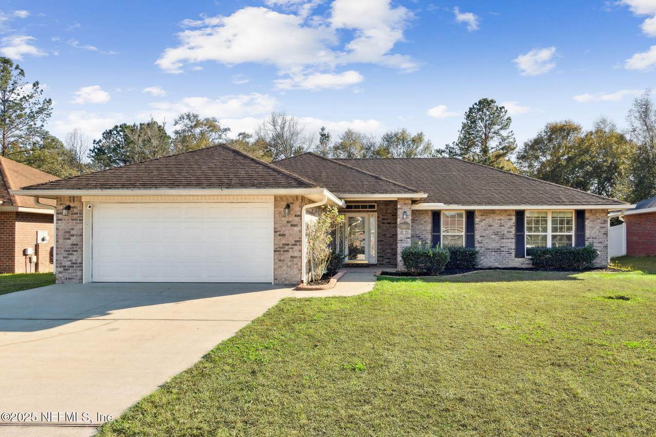2320 Bur Oak Place - Photo 1