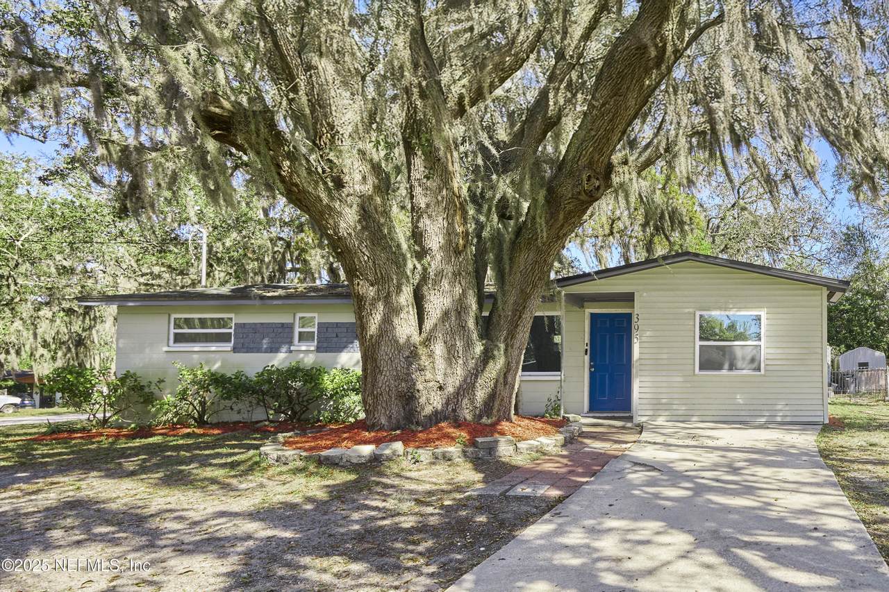 395 Arora Boulevard - Photo 1